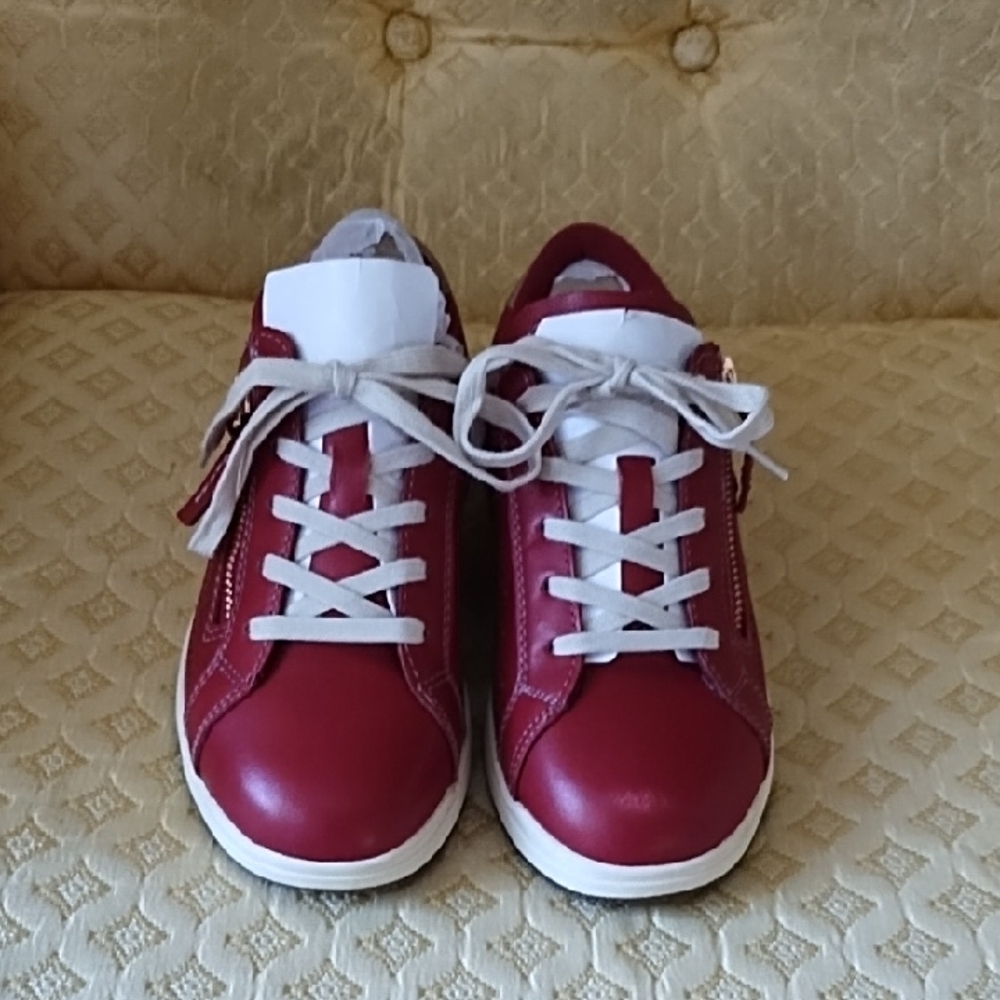 EarthNetta Round Toe Casual Lace up Sneakers size 6.5 W - Picture 1 of 7